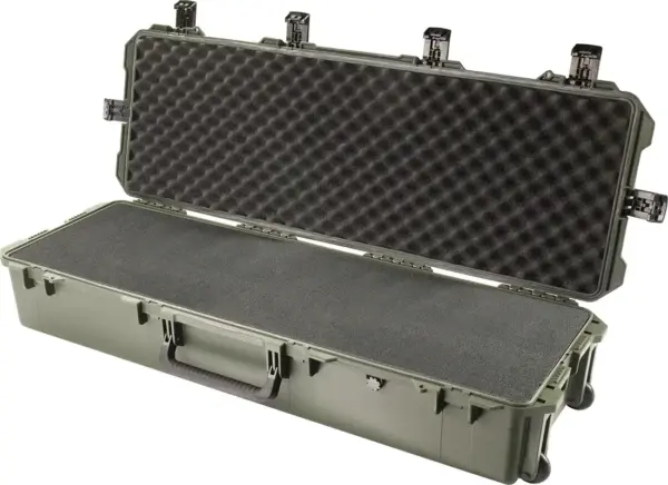 iM3220 Storm Case-Foam-Olive Green