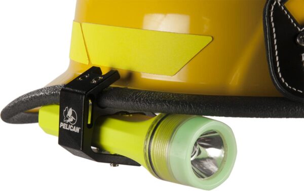 Pelican 3325 LED Flashlight - Image 4