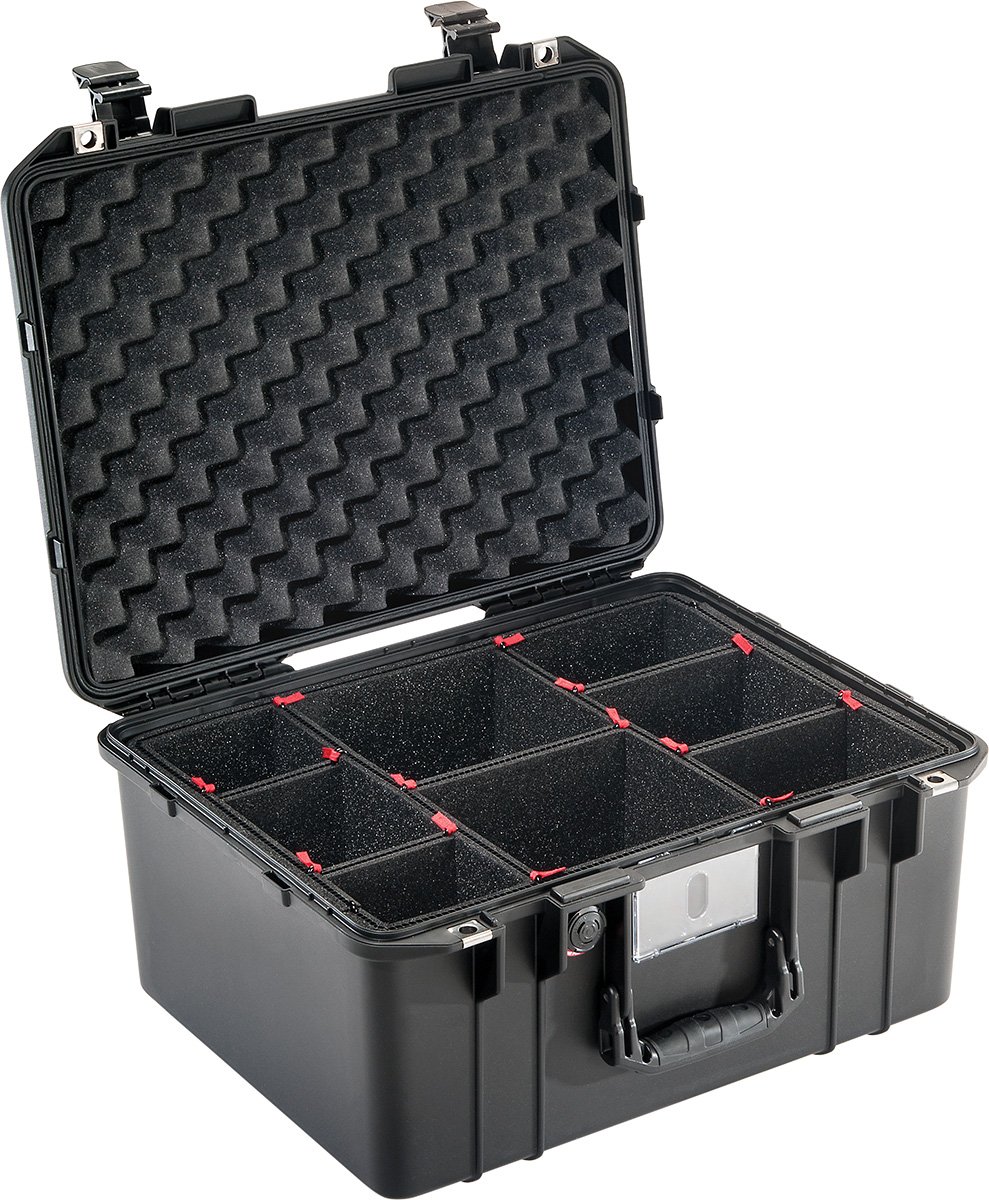 pelican_air_1557_w_trekpak_divider_system.jpg