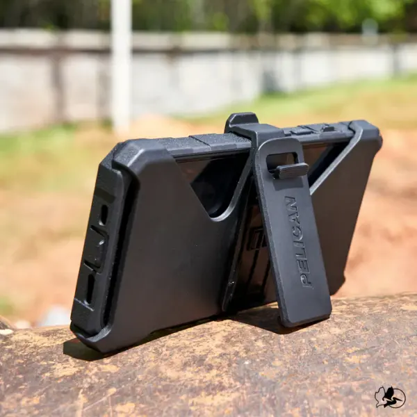 Pelican Sheild MagSafe Case | iPhone 16 | Carbon Fiber - Image 7